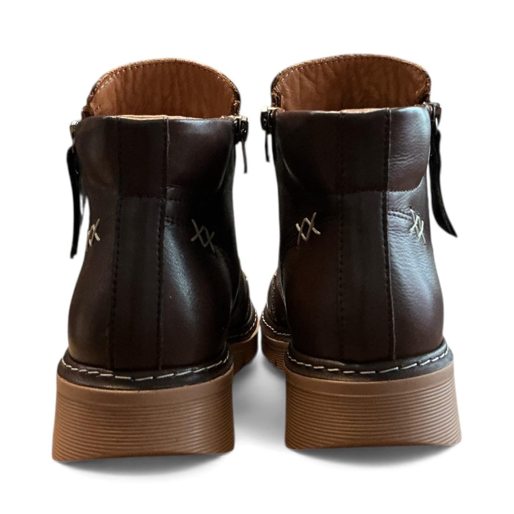 Begoria 'Craft' – Hand-Stitched Leather Boots with Side Zip Begoria