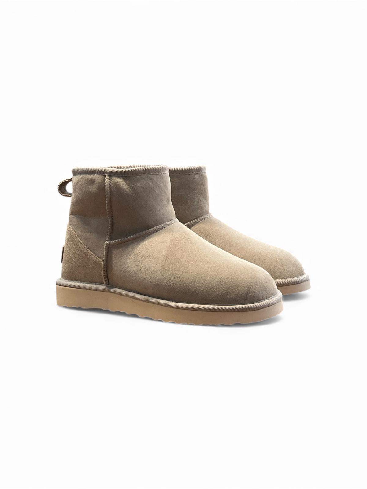 Begoria 'Cloud' – Suede Boots with Shearling Lining Begoria