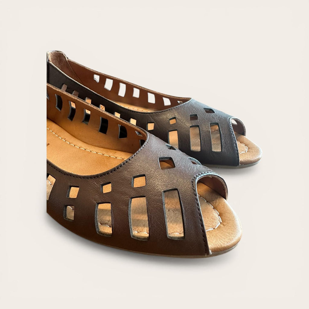 Begoria Fiorella - Breathable Cut-Out Women Leather Flats