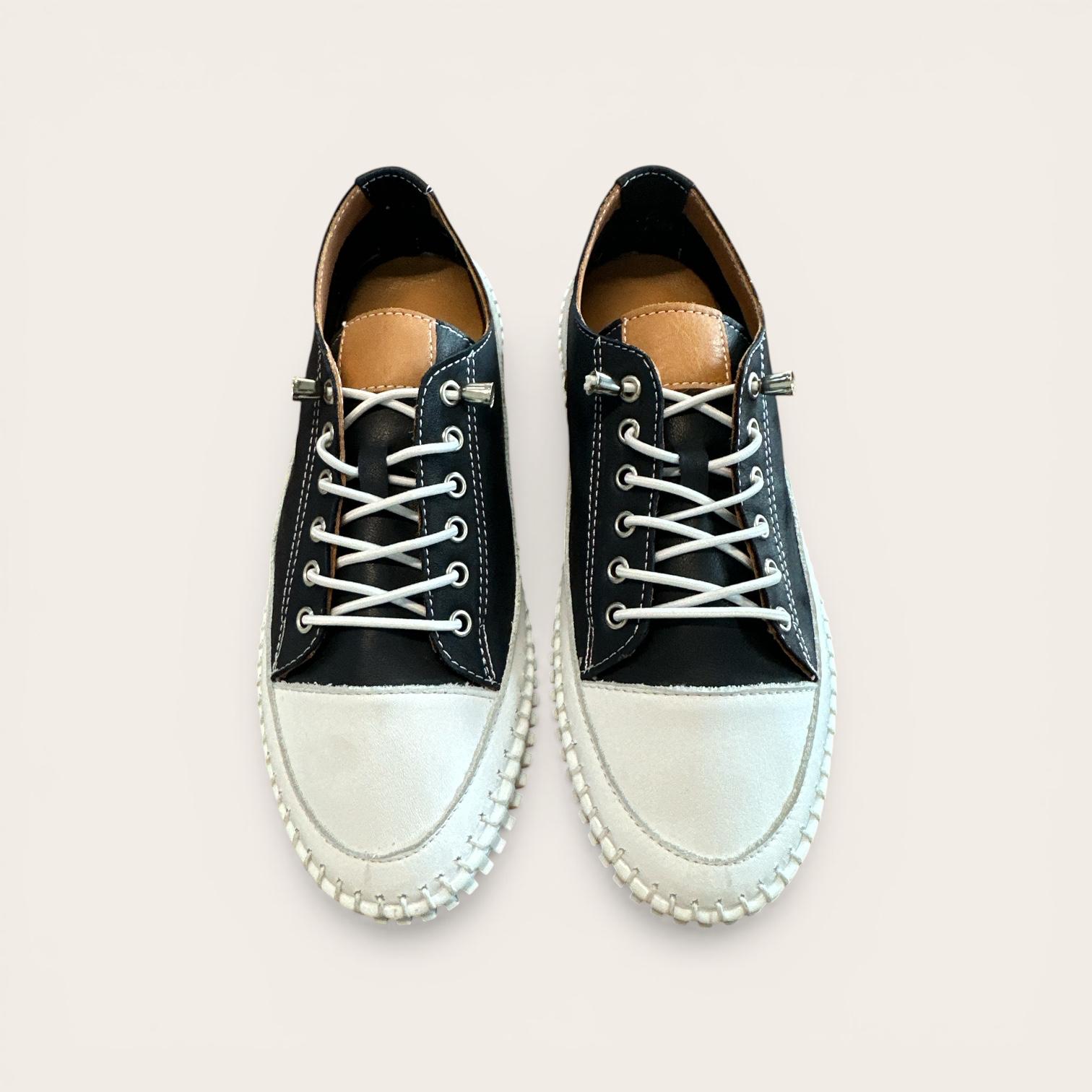 Begoria Daily - Sophisticated Lace-Up Shoes in Soft Leather