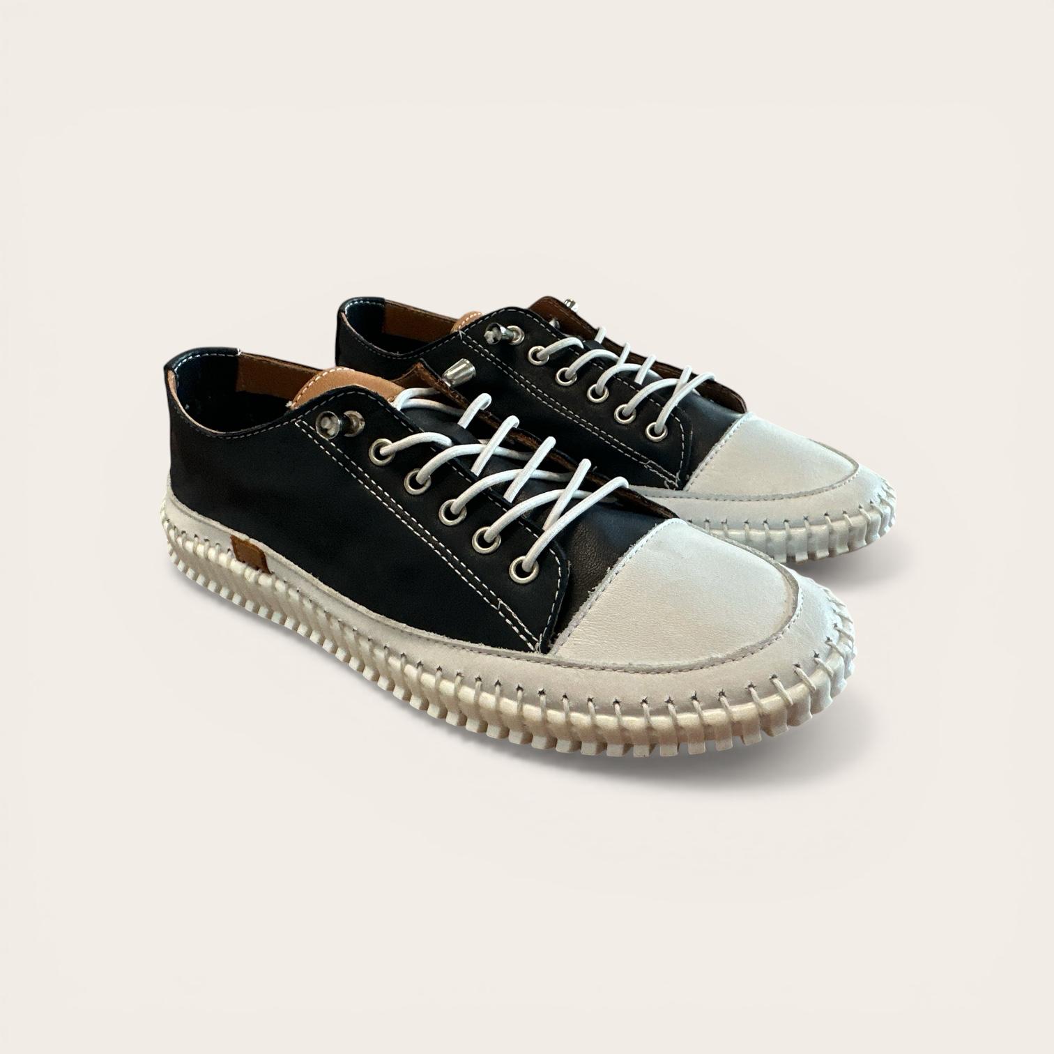 Begoria Daily - Sophisticated Lace-Up Shoes in Soft Leather