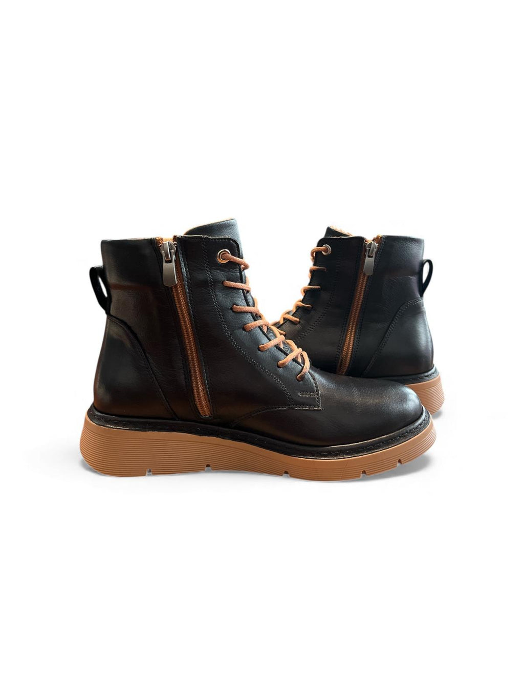 Begoria 'Vigo' – Lightweight Genuine Leather Walking Boots Begoria