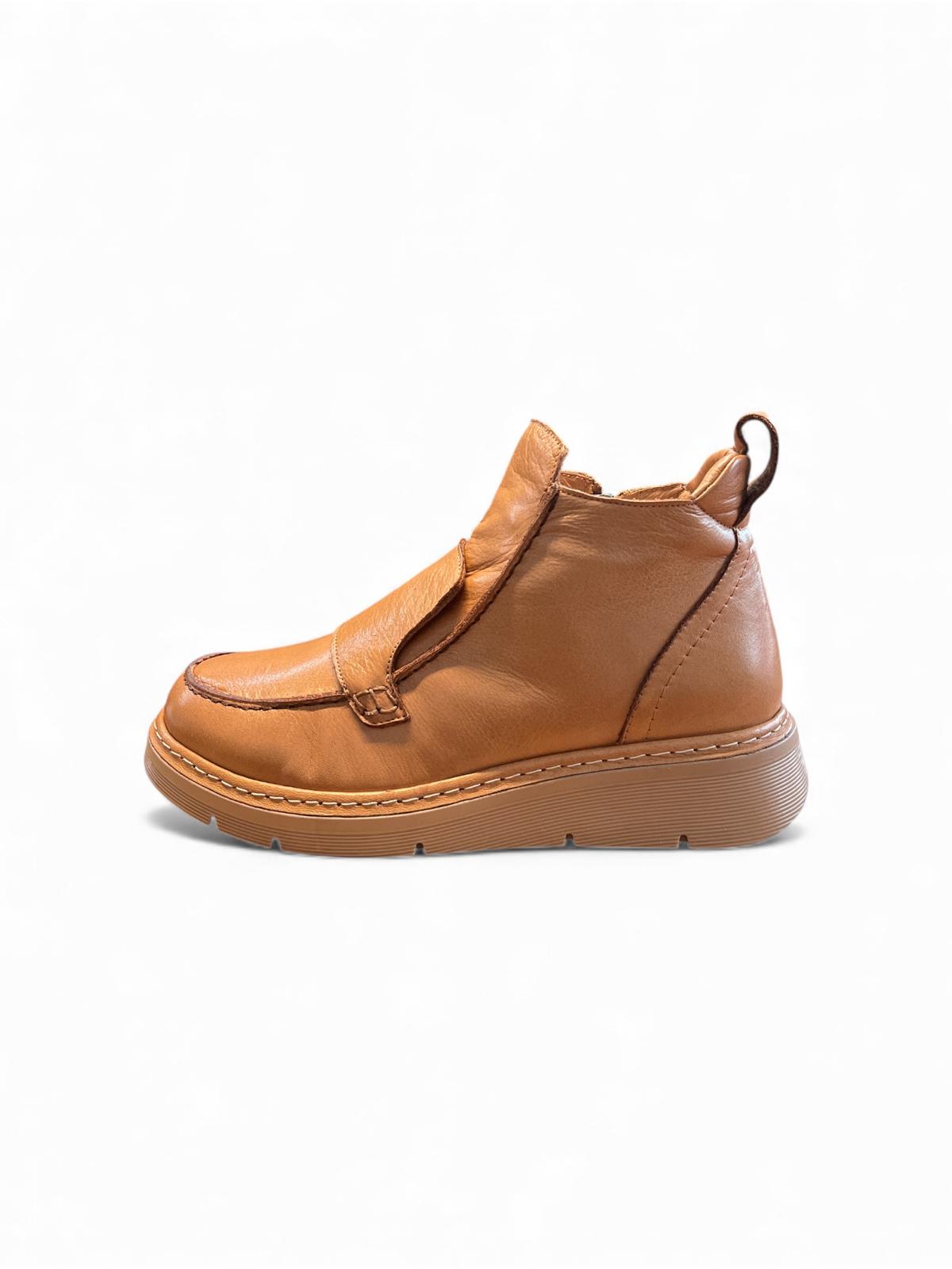 Begoria 'Amber' – Casual Premium Leather Boots Camel Begoria