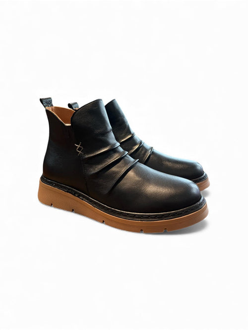 Begoria 'Essential' Premium Leather Chelsea Boots Black Begoria