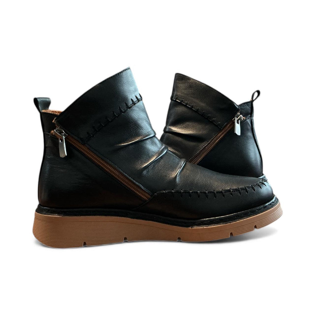 Begoria 'SoftFold' – Premium Leather Boots with Side Zip Begoria