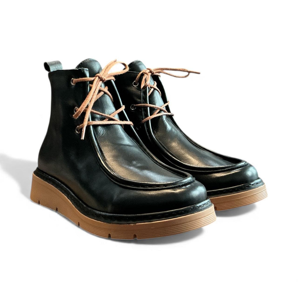 Begoria 'SoftStep' – High-Top Leather Moccasins Begoria