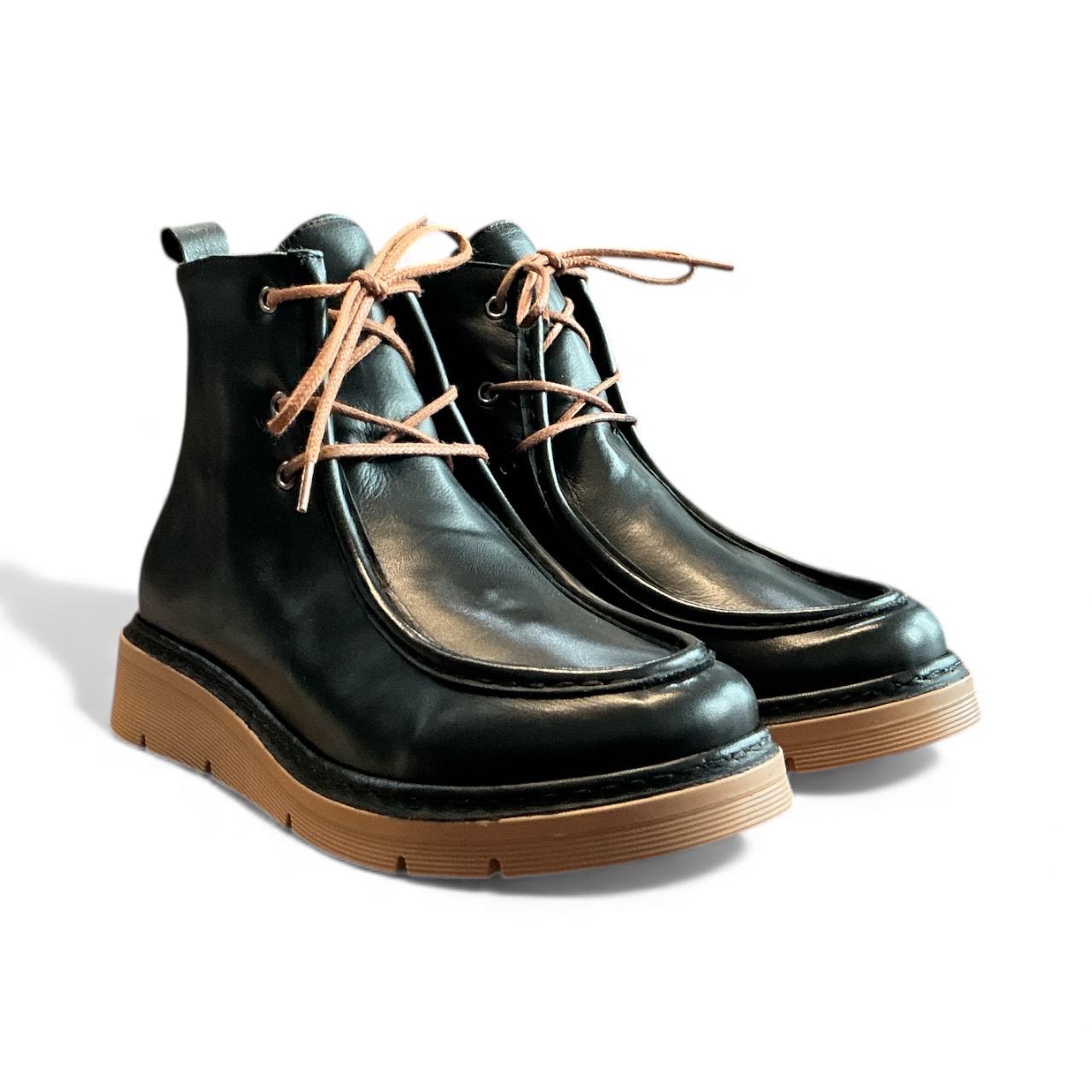 Begoria 'SoftStep' – High-Top Leather Moccasins Begoria