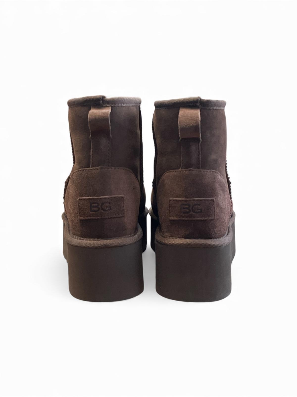 Begoria 'Stellar' – Tall Suede Platform Boots Begoria