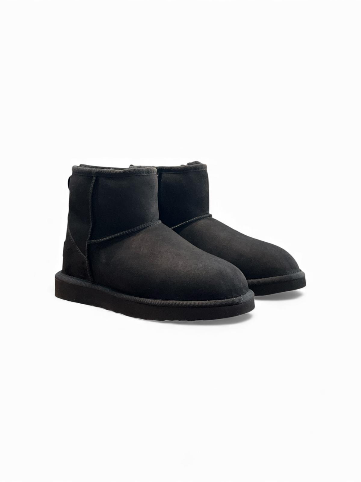 Begoria 'Cloud' – Suede Boots with Shearling Lining Begoria