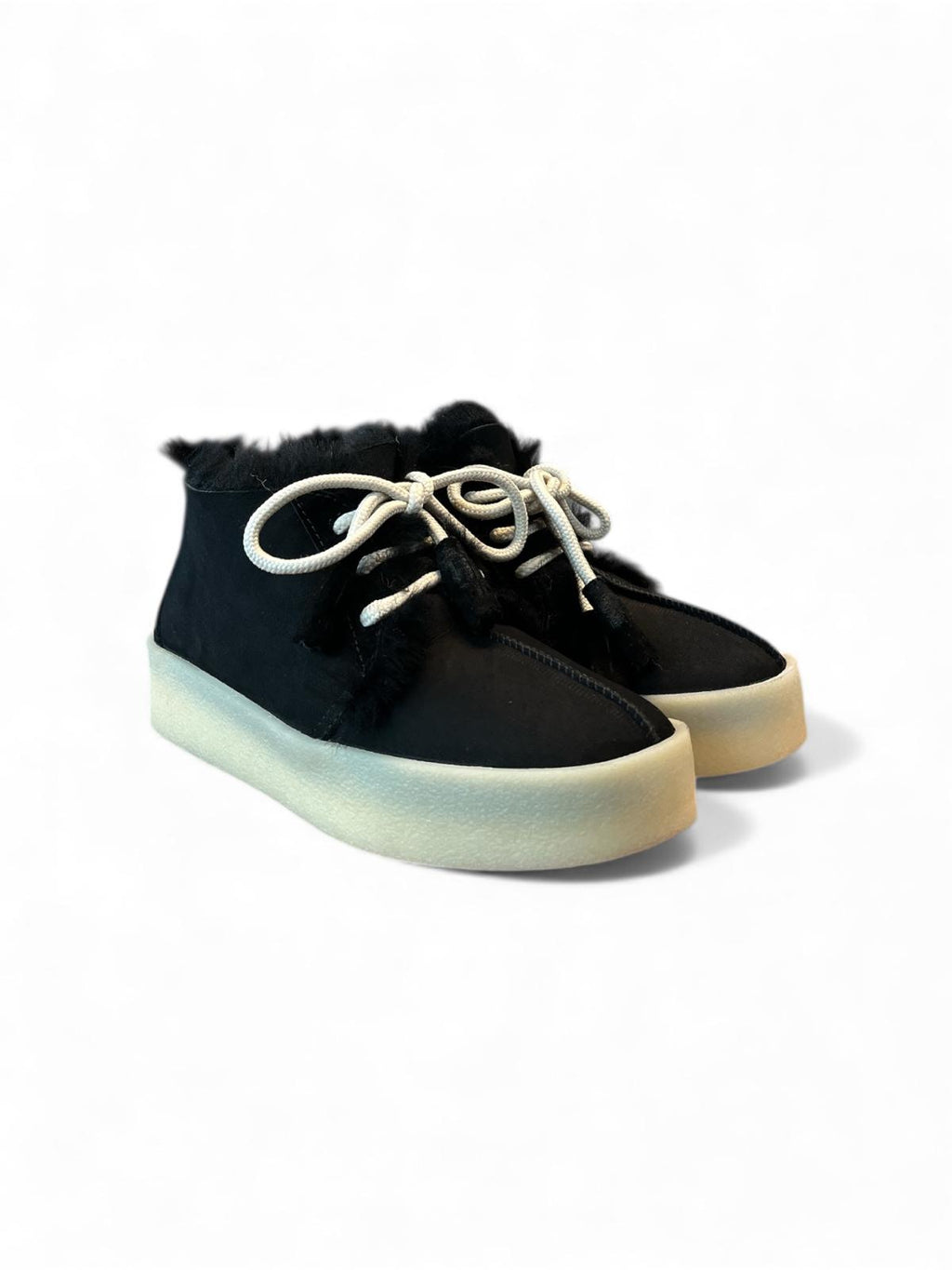 Begoria 'Nordic' – Shearling Lace-Up Boots with Lightweight Sole Begoria