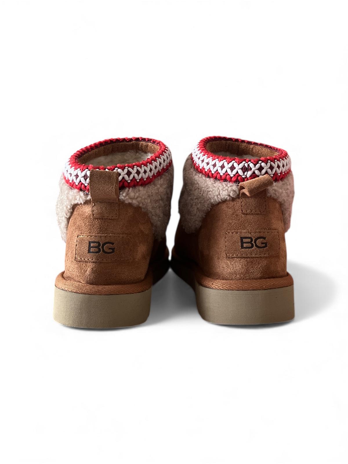 Begoria 'Sienna' – Suede Ankle Boots with Plush Collar Begoria