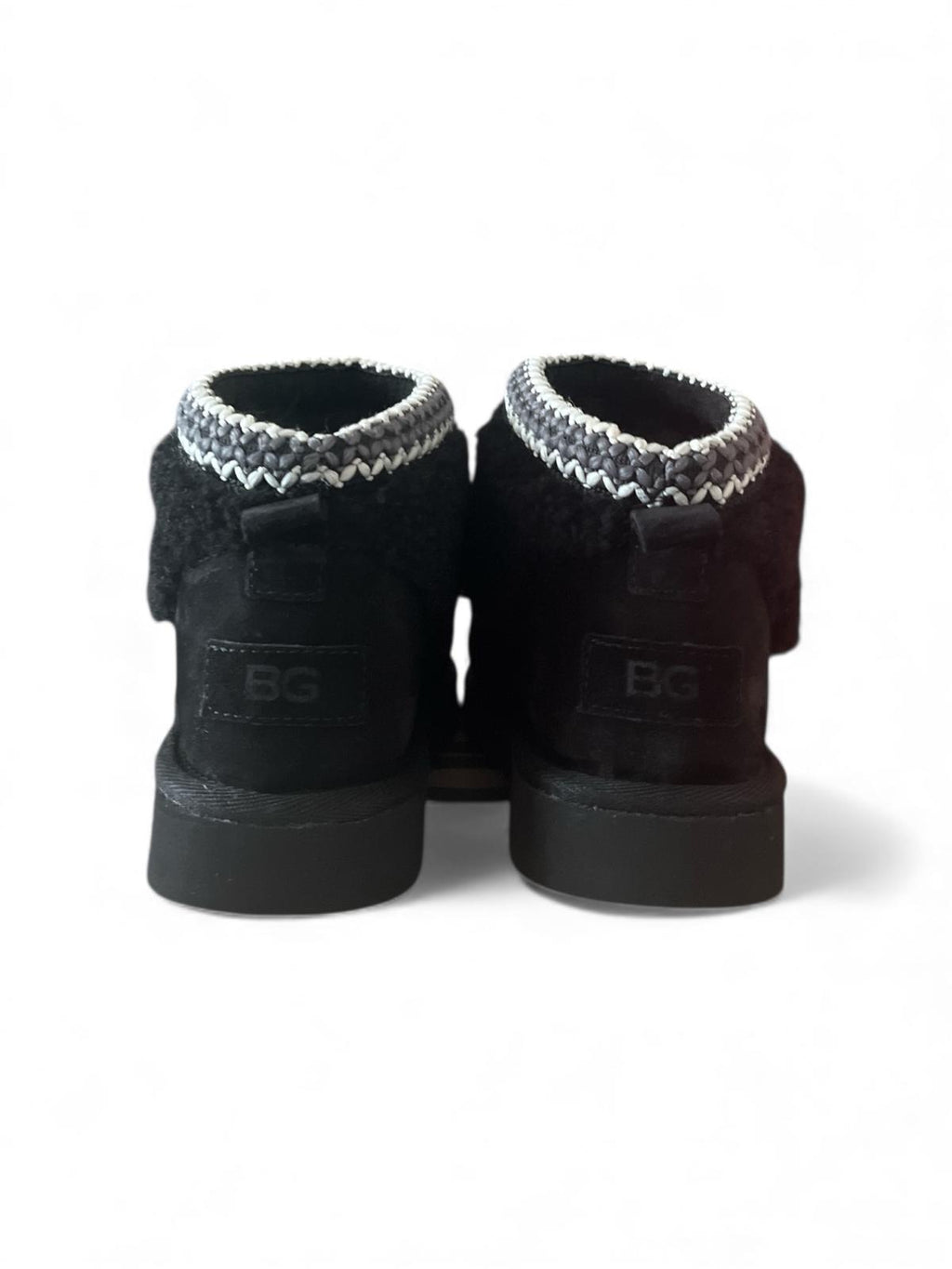 Begoria 'Sienna' – Suede Ankle Boots with Plush Collar Begoria