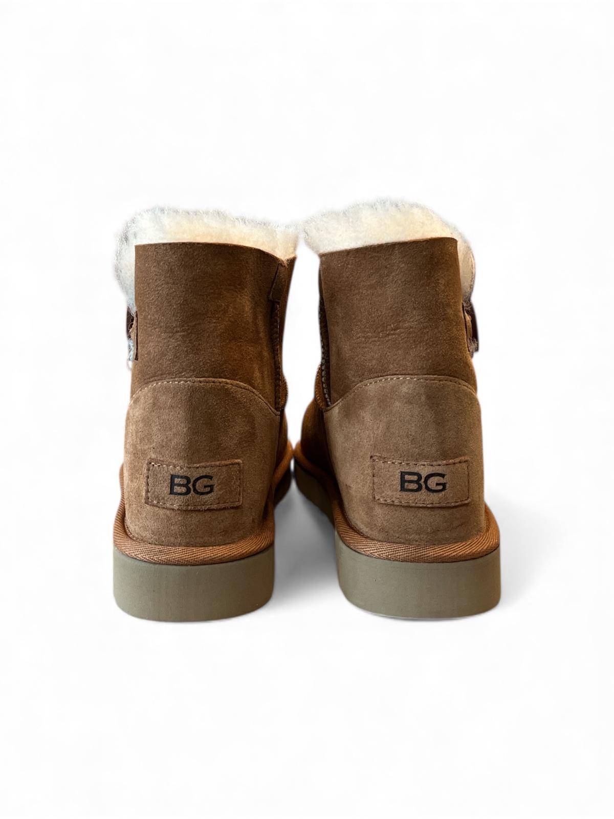 Begoria 'Lulu' – Short Suede Boots with Plush Lining Begoria