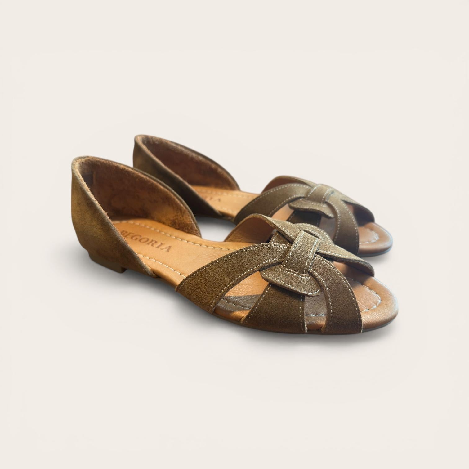 Begoria Charm - Elegant Suede Bow Comfort Women's Loafers