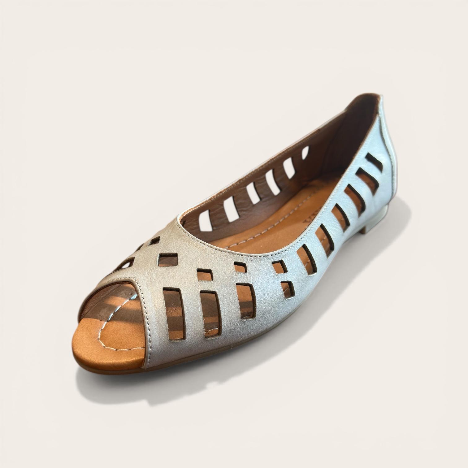 Begoria Fiorella - Breathable Cut-Out Women Leather Flats